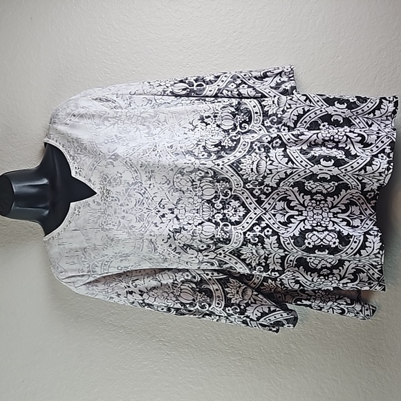 Alfred Dunner Women's Ombre Medallion Rhinestone Jeweled 3/4 Sleeves Tee Sz 2X - Picture 1 of 10